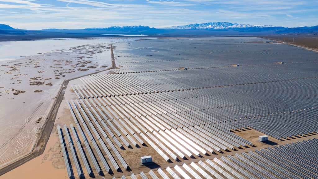 Solar-Panels-In-A-Desert